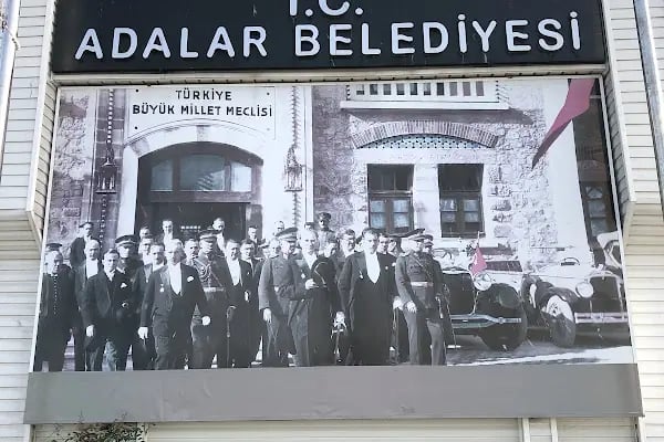 Adalar Belediyesi - Resim 1