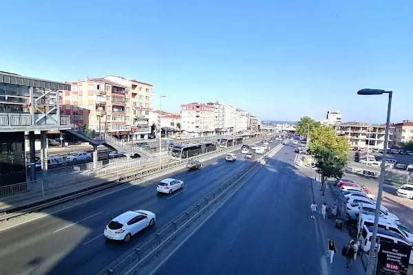 Şükrübey Metrobüs Durağı - Resim 12