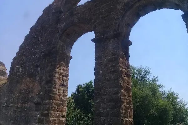 Toparlar Mezarlığı - Resim 14