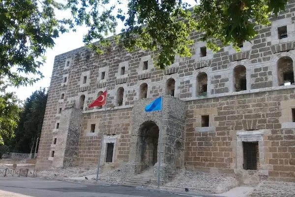 Toparlar Mezarlığı - Resim 4