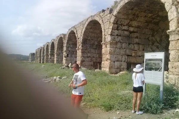 Toparlar Mezarlığı - Resim 11