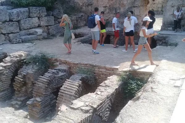 Toparlar Mezarlığı - Resim 13