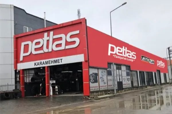 Oto Lastikçi İnegöl | 7/24 Lastik Yol Yardım | Acil Lastik Değişimi #lastik #lastikdeğişimi #mobillastikçi #lastikçi - Resim 4