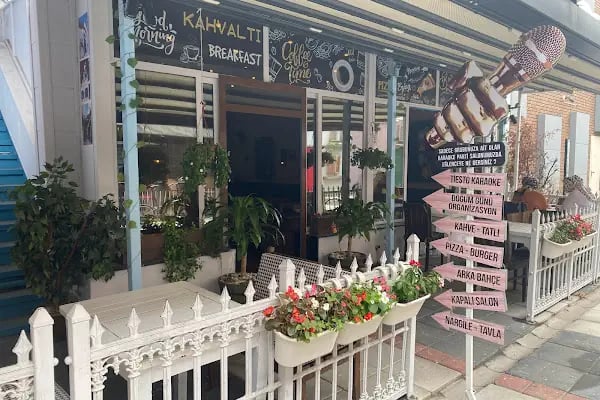 Bodrum Cafe Karaoke - Resim 6