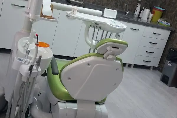 Diş Hekimi Seval Alagöz 7 24 Keçiören implant - Resim 17