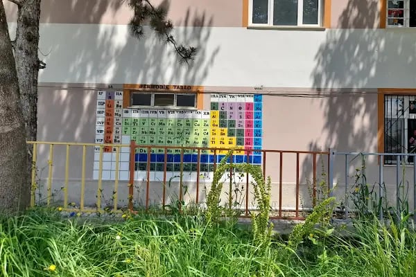Adaköy Ateş Sarıbal İlköğretim Okulu - Resim 2