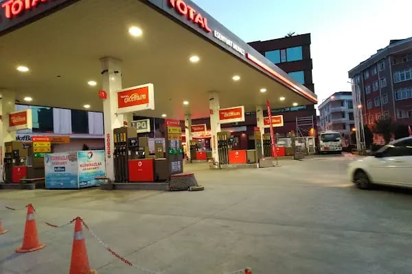 Korkmazlar Petrol Bulut Durağı Total - Resim 1