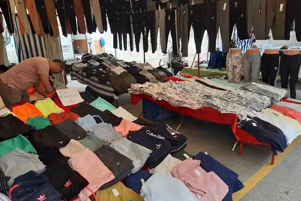 Monday Bazar - Resim 6