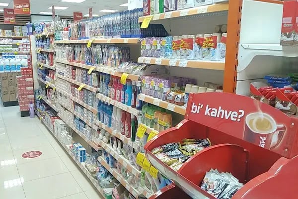 Bahar Market - Resim 16