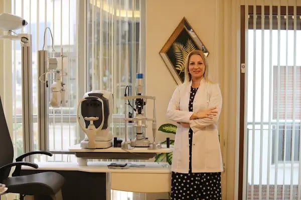 Prof. Dr. Aylin KARALEZLİ - Muğla Göz Hastalıkları Uzmanı - Resim 3