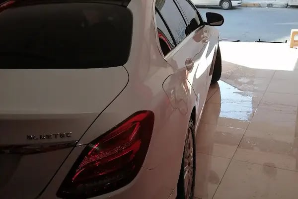 Koç Wash Oto Yıkama ve Kuaför Hizmetleri - Resim 1
