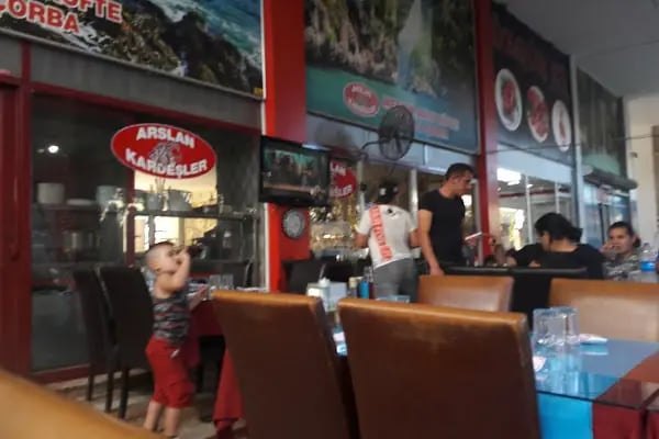 Arslan Kardeşler Meşhur Aksu Köfte Piyaz - Resim 7