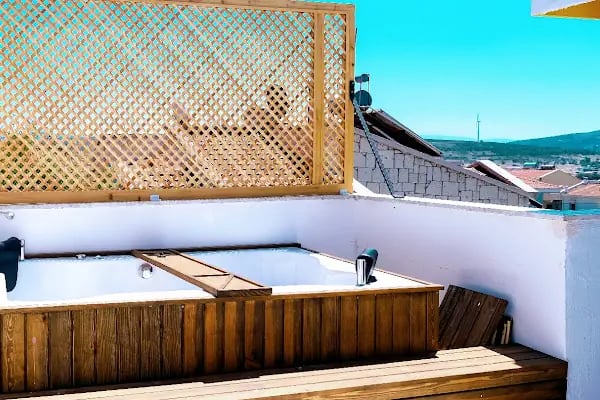 Tek Han Alaçatı Butik Otel - Resim 7