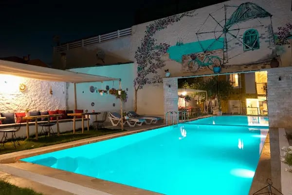 Tek Han Alaçatı Butik Otel - Resim 3