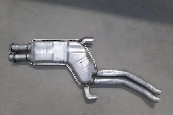 Areks Egzoz Otomotiv Sanayi Ve Ticaret Ltd Sti Fabrika - Resim 4