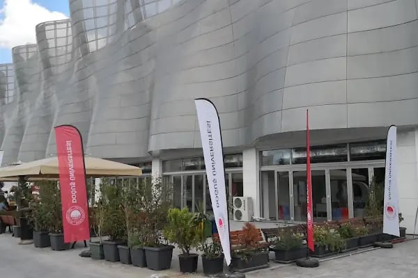 Doğuş Üniversitesi - Resim 8