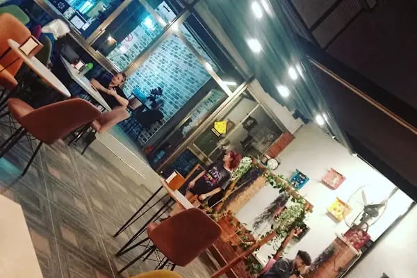 Mola Cafe - Resim 4