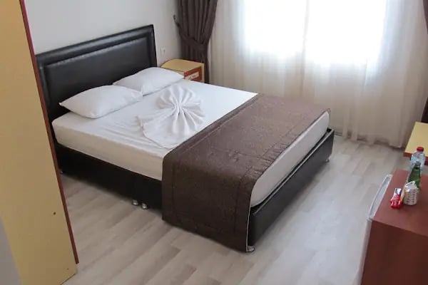 Otel dostlar - Resim 8