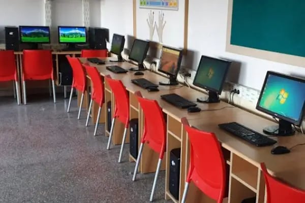 ANKARA - ÇANKAYA - FATMA YAŞAR ÖNEN MESLEKİ VE TEKNİK ANADOLU LİSESİ - Resim 8