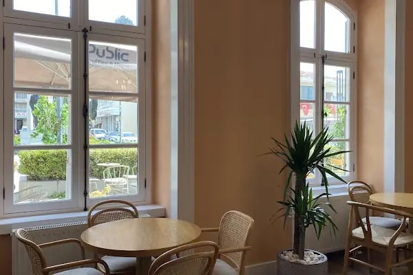 Public Coffee and More - Resim 20