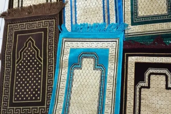 ALANYA MEDİNE PAZARI HAC VE UMRE MALZEMELERİ ŞAL EŞARP TÜLBENT KİTAP HEDİYELİK EŞYA HURMA ZEMZEM İSLAM SHOP HİJAP GİFT - Resim 13