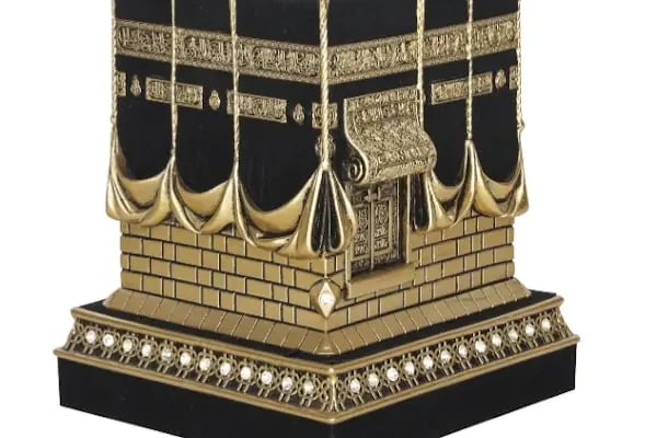 ALANYA MEDİNE PAZARI HAC VE UMRE MALZEMELERİ ŞAL EŞARP TÜLBENT KİTAP HEDİYELİK EŞYA HURMA ZEMZEM İSLAM SHOP HİJAP GİFT - Resim 4