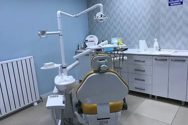 Eradent Ağız ve Diş Sağlığı Polikliniği - Resim 8