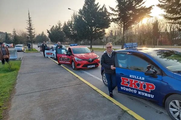 EKİP SÜRÜCÜ KURSU - Gölcük Sürücü Kursları - Resim 3