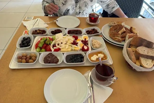 İspir Fırın &amp; Cafe - Resim 11