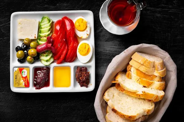İspir Fırın &amp; Cafe - Resim 16