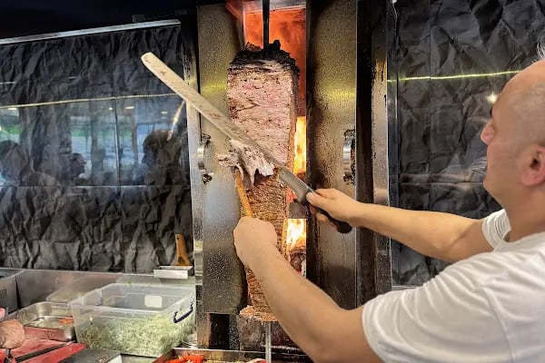 Yeşil Döner Salonu - Resim 16