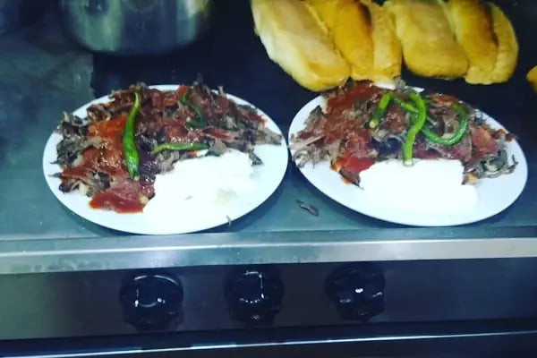 Yeşil Döner Salonu - Resim 11