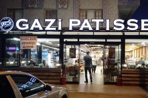 Gazi Patisserie - Resim 2