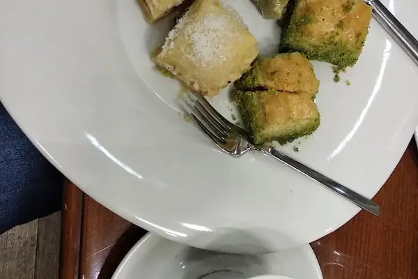 Gazi Patisserie - Resim 13
