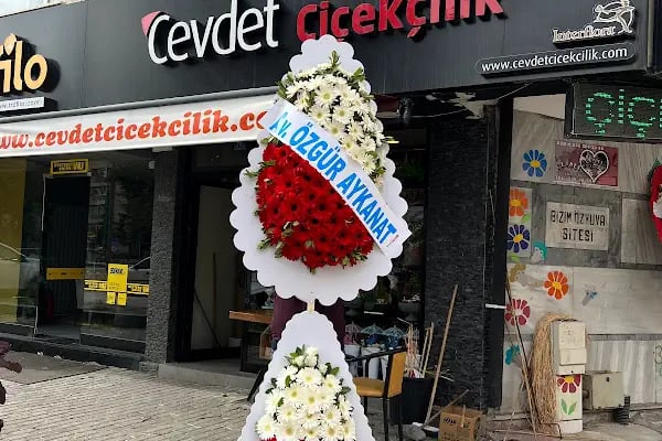 Ayşe'nin Çiçek Dünyası - Resim 2