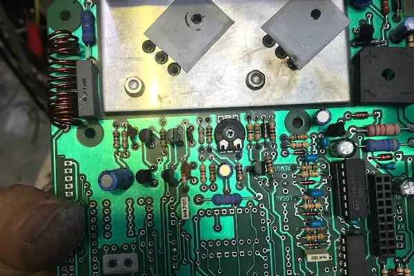 ServisX Elektronik Bilgisayar ve Oto Ses Görüntü Sistemleri - Resim 10