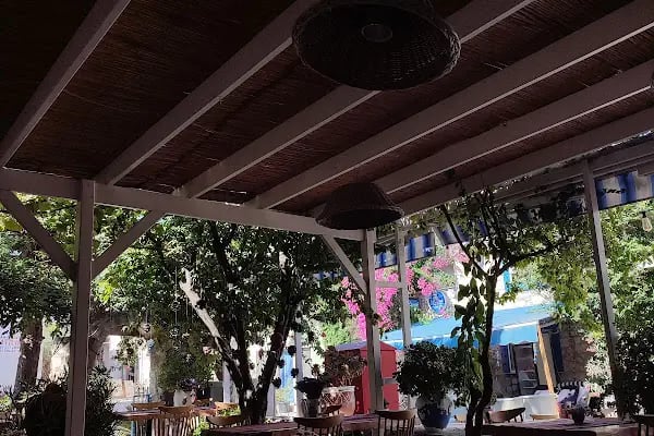 Kuruçeşme Kahvesi &amp; Nargile Alaçatı - Resim 11