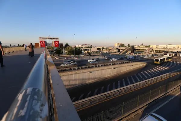Avcılar Metrobüs - Resim 3