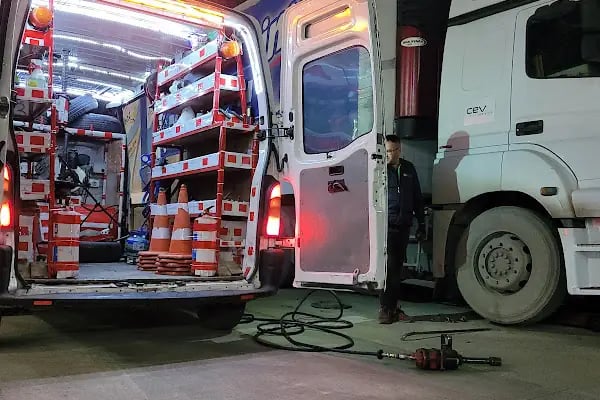 Bursa Yeşil Timsah Oto Lastik Tamiri 7/24 Yol Yardım Servisi, Nöbetçi Lastikçi, Akü Takviye - Resim 8