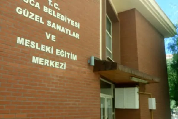 T.C. Buca Belediyesi Güzel Sanatlar ve Mesleki Eğitim Merkezi - Resim 13
