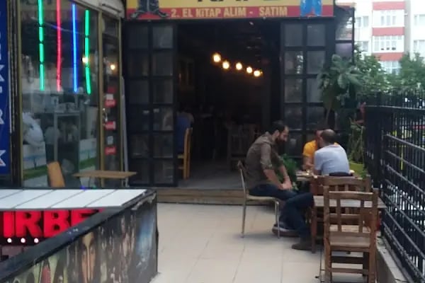 GÜNIŞIĞI Kitap Kafe - Resim 11
