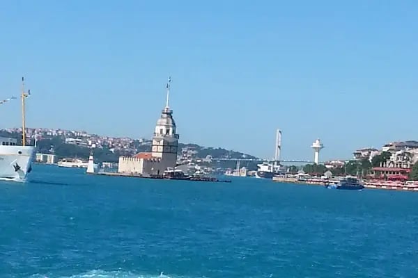 GÜNIŞIĞI Kitap Kafe - Resim 8