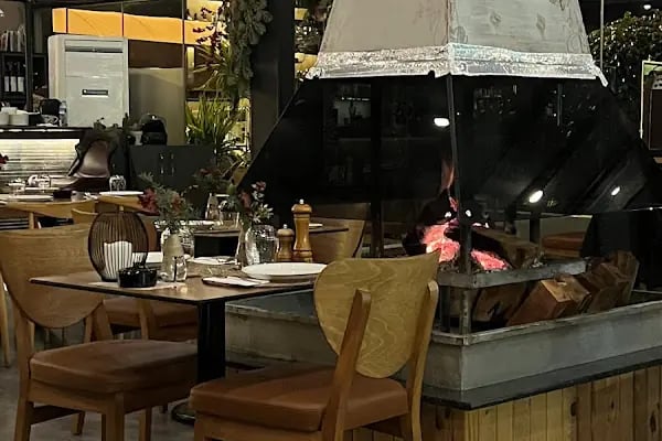 Picasso Restaurant &amp; Bar - Resim 13