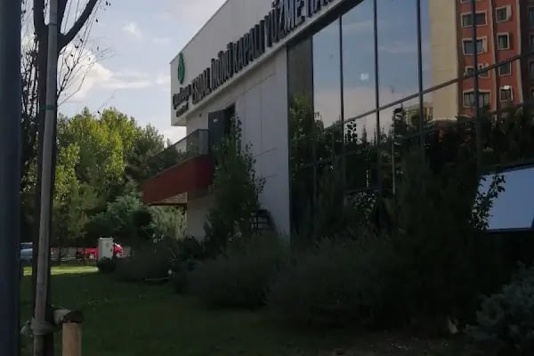 Erdal İnönü Kapalı Yüzme Havuzu - Resim 20
