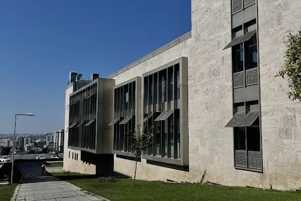 İstanbul Sabahattin Zaim Üniversitesi - Resim 13