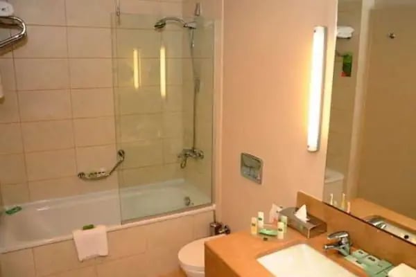 Delta Hotels Istanbul West - Resim 18