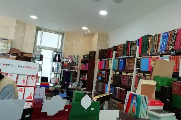 TDV İstanbul Avcılar Kitabevi - Resim 7