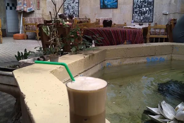 Karanfil Cafe - Resim 4
