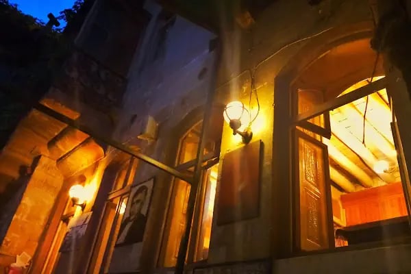 Karanfil Cafe - Resim 11