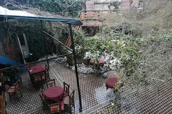 Karanfil Cafe - Resim 9